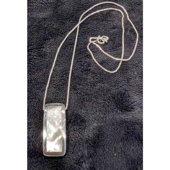 Women's 925 Italy Sterling Silver Chain with Rectangular Mother of Pearl Pendant - Picture 1 of 6